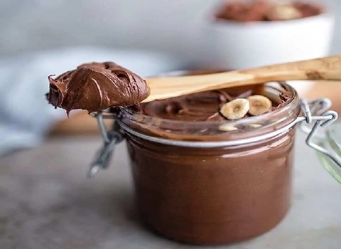 خرید و قیمت شکلات فندقی خانگی + فروش عمده