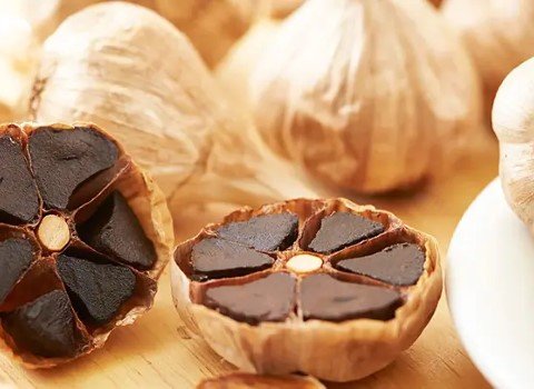 فروش سیر سیاه اصلی + قیمت خرید به صرفه