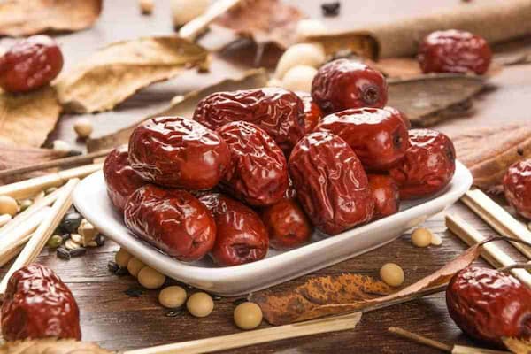 خرید خرما دمباز قشم + قیمت فروش استثنایی