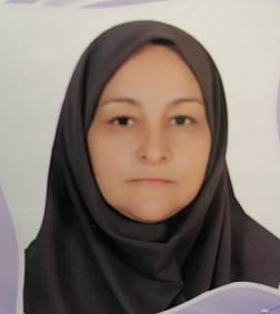کبری احمدی
